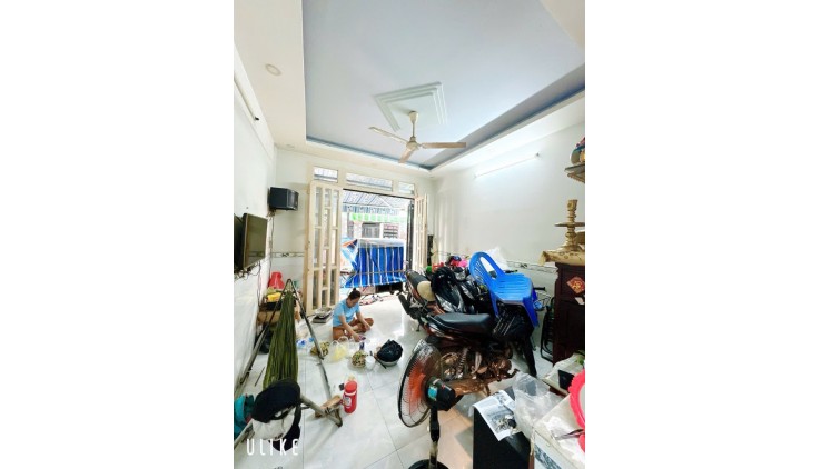 NHÀ 1/ CHIẾN LƯỢC - HẺM XE HƠI - 3 TẦNG 2PN - 34.6M2 GIÁ 3.75 TỶ TL